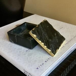 SM Black Marble Square Box w/ Rough Gold Edge Lid