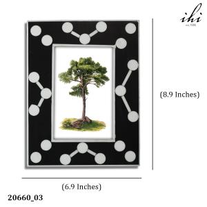 Black & White Photo Frame